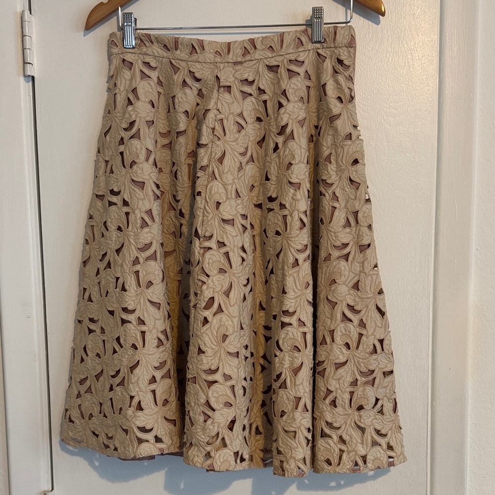 Ann Taylor Lace Skirt, Size 6
